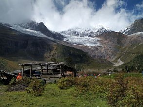 峨眉山天气预报，登顶前必看的天气指南与四季游玩攻略