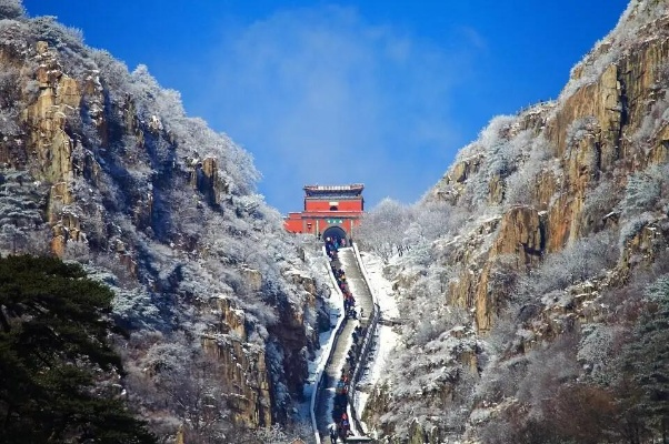 泰山天气，山巅之上的四季交响曲